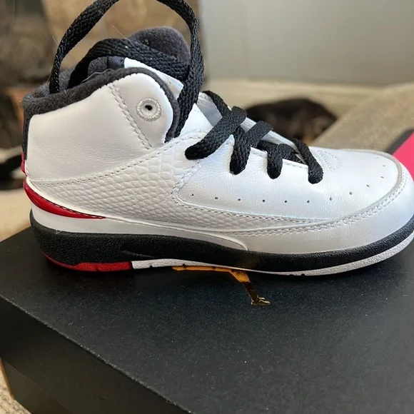 Nike retro Air Jordans girls - Picture 3 of 8